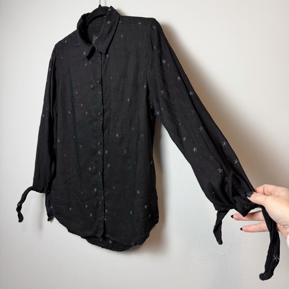 Rails Robyn Linen Blend Black Embroidered Stars Top - Picture 7 of 11